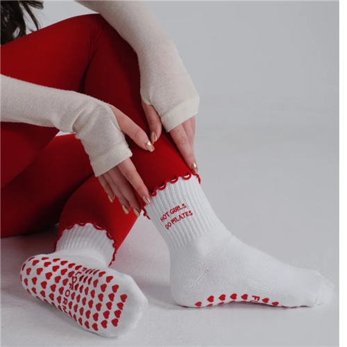 FLO/FORM PILATES
