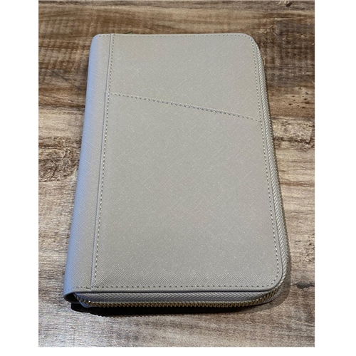 Leather Passport Pouch / Beige